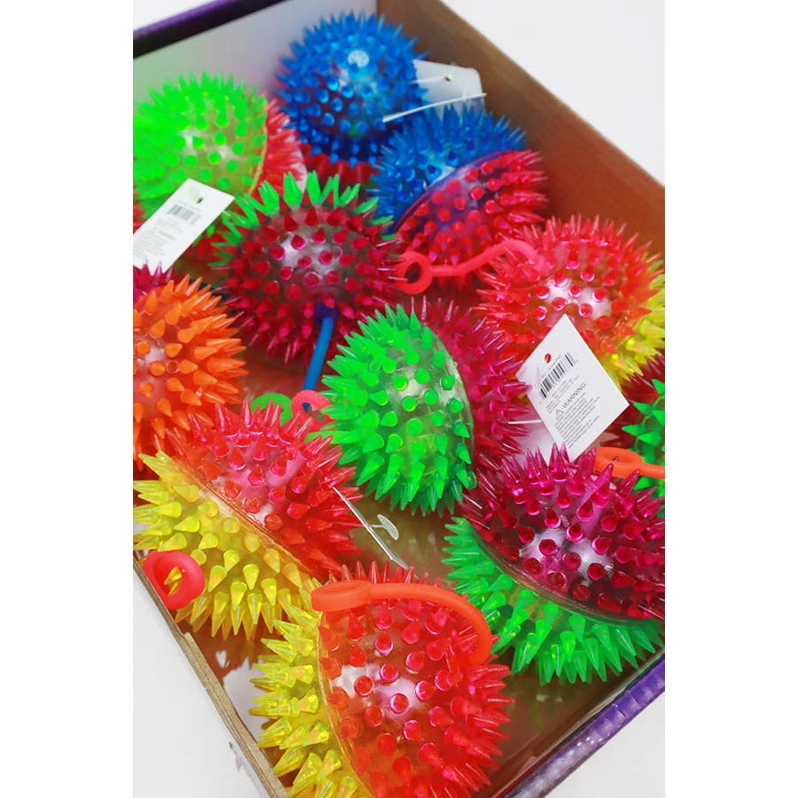 Light Up Spike Yoyo Ball With Squicky Sound