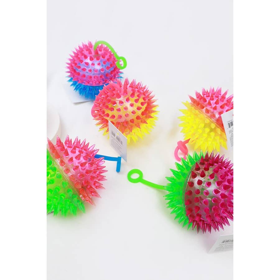 Light Up Spike Yoyo Ball With Squicky Sound