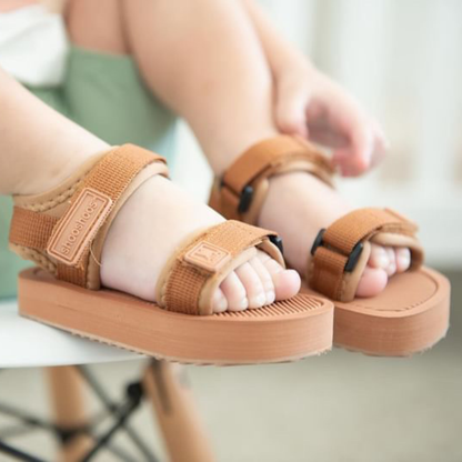 ARCADE SANDAL